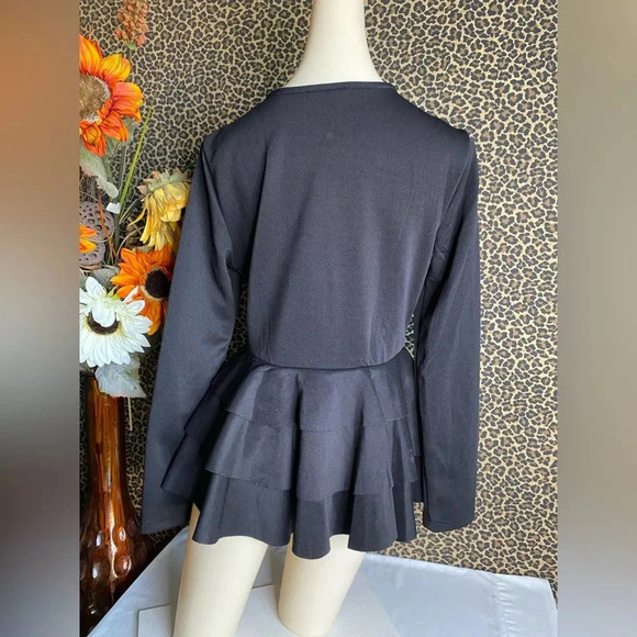 🌻5/$25🌻SHEIN Black Zip Up Ruffled Blouse | LARGE | - Picture 3 of 8